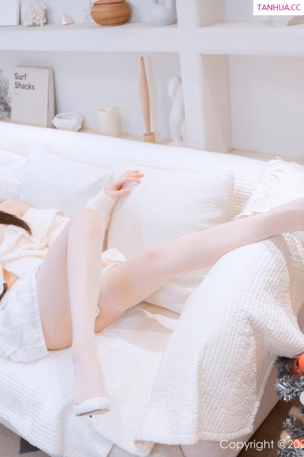 婠婠么  [XiuRen]高清写真图 2022.12.21 No.6025 婠婠么 丝袜美腿第56张图片